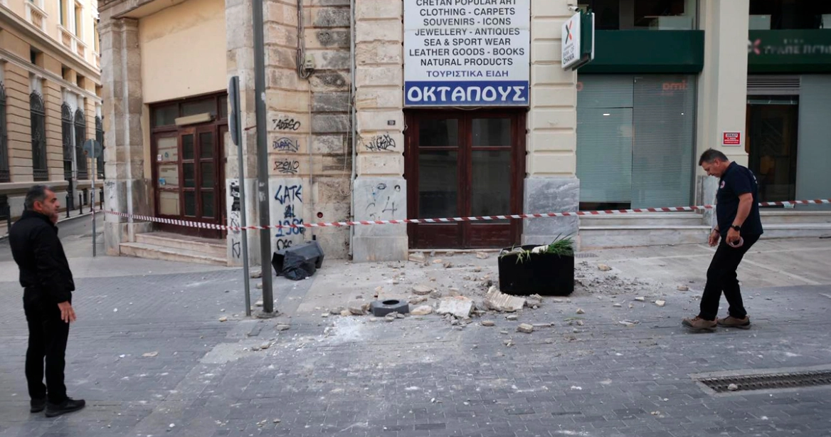 Οι πρώτες εικόνες από τον σεισμό των 6,1 Ρίχτερ ανοιχτά της Κρήτης-Συνεχείς έλεγχοι και περιπολίες στο νησί
