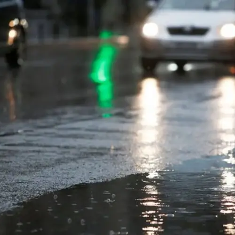 Επιστρέφουν οι βροχές και τα χιόνια-Προβλέπεται Τσικνοπέμπτη με τσουχτερό κρύο
