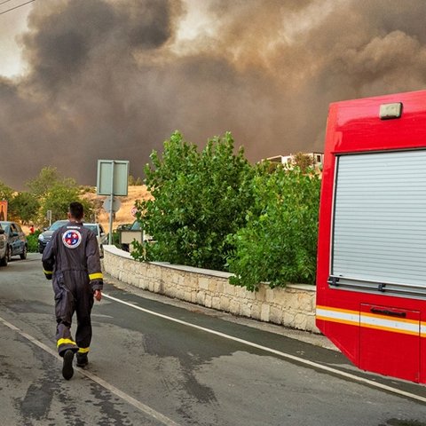 Αρχίζει καταγραφή ζημιών στις πυρόπληκτες περιοχές το ΥΠΕΣ-Επί ποδός συνεργεία της Επαρχιακής Διοίκησης