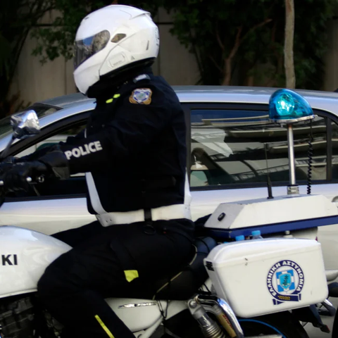 Οι διάλογοι των αστυνομικών της ΕΛΑΣ που διακινούσαν ναρκωτικά-«Θέλω 10k, μετά θα παίξουμε εμείς μπάλα» Οι διάλογοι των αστυνομικών της ΕΛΑΣ που διακινούσαν ναρκωτικά-«Θέλω 10k, μετά θα παίξουμε εμείς μπάλα»