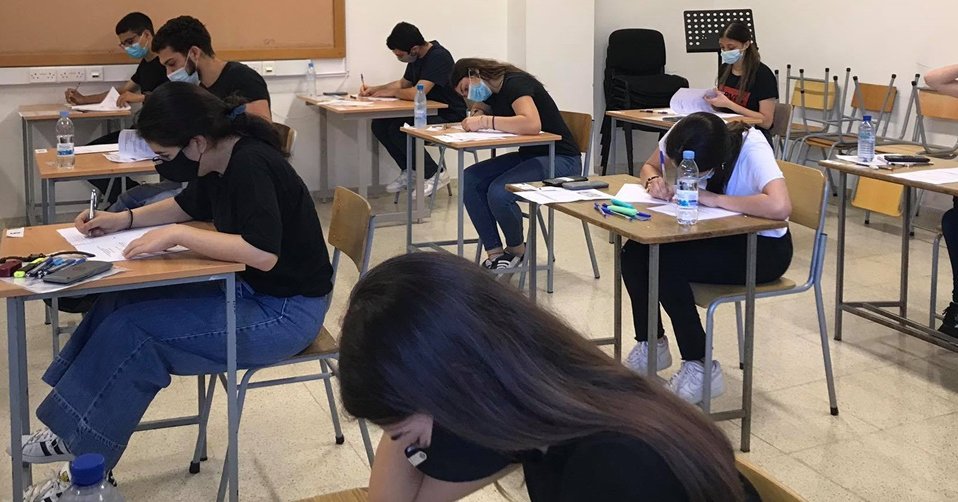 Ανακοινώθηκε η εξεταστέα ύλη σε Γυμνάσια και Λύκεια-Δεν υπερβαίνει το 80% της διδακτέας Ανακοινώθηκε η εξεταστέα ύλη σε Γυμνάσια και Λύκεια-Δεν υπερβαίνει το 80% της διδακτέας