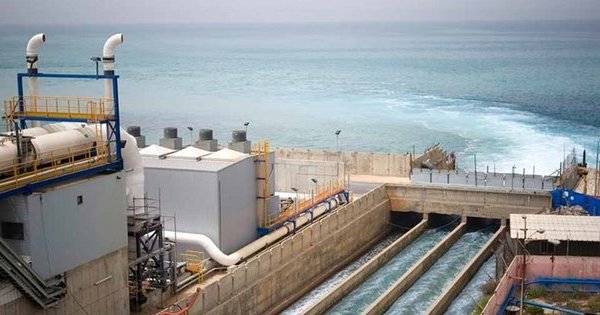 Έφτασαν στην Κύπρο οι μονάδες αφαλάτωσης από τα ΗΑΕ-Θα τοποθετηθούν σε Λεμεσό και Πάφο