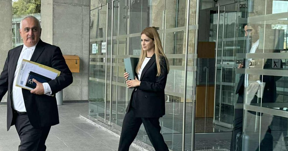 Καταχωρήθηκε η ένσταση στην αίτηση για αναστολή της απόφασης για απόλυση Βαρωσιώτου Καταχωρήθηκε η ένσταση στην αίτηση για αναστολή της απόφασης για απόλυση Βαρωσιώτου