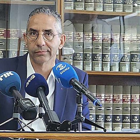 Επιμένει το ΑΚΕΛ για Αγγελίδη, κατηγορεί για συγκάλυψη Προεδρικό και Πινδάρου-«Παραμένει γαντζωμένος στην καρέκλα του»