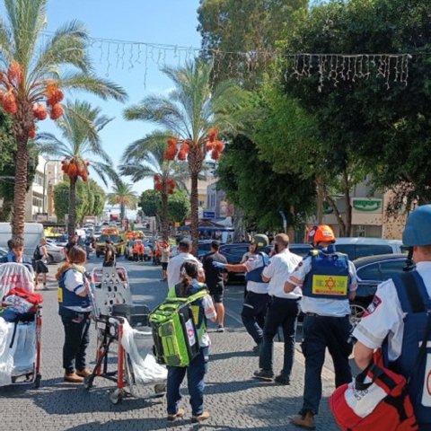 Στους έξι οι τραυματίες από την επίθεση με μαχαίρι στη ΧΑντέρα