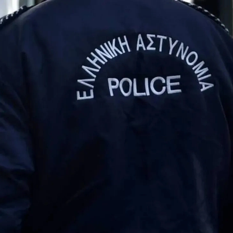 Σε διαθεσιμότητα αστυνομικός στα Χανιά-Κατηγορείται για εκβιασμούς και δωροληψία