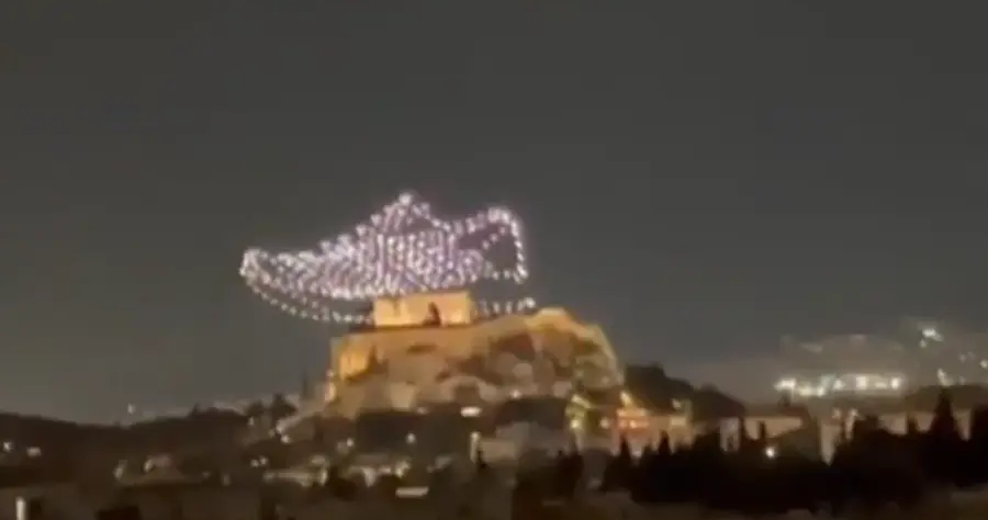 Σάλος με το drones show με φόντο την Ακρόπολη-Εξηγήσεις από το Ζάππειο ζητούν Πιερρακάκης-Μενδώνη τι απαντά η Adidas