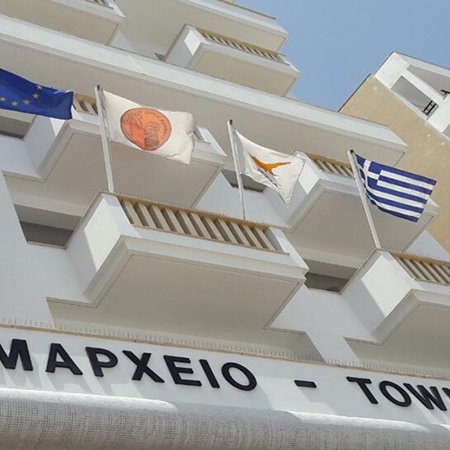 Καταδικάζει την αλόγιστη αναγραφή συνθημάτων στο κέντρο ο Δήμος Λάρνακας