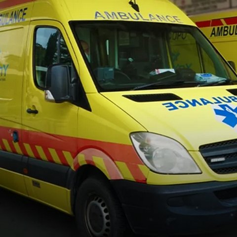 Στο νοσοκομείο 14χρονος και 13χρονος μετά από τροχαίο στη Λάρνακα