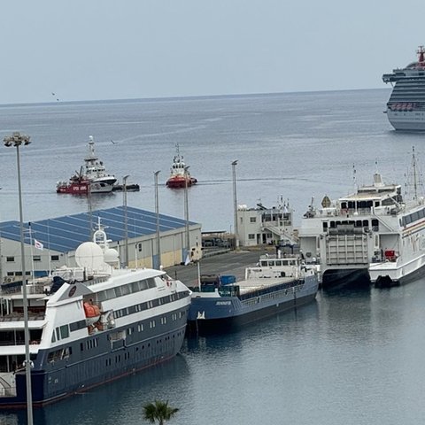 Προετοιμασίες για τον απόπλου του δεύτερου πλοίου με ανθρωπιστική βοήθεια προς Γάζα