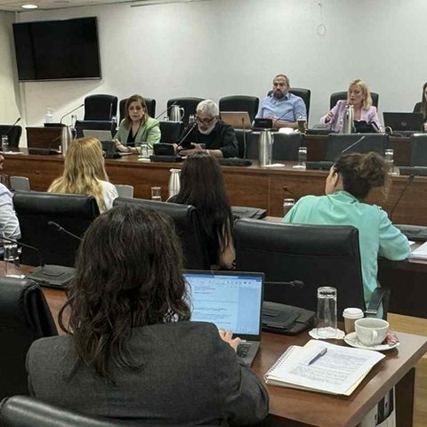 «Πρώτη φορά έχουμε απόφαση ΕΔΑΔ με αναφορές στον Βοηθό Γενικό Εισαγγελέα»-Νέα πυρά κατά Αγγελίδη από Βουλή