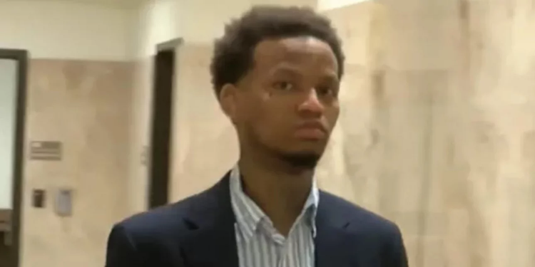 larry-pearson-african-american-gets-70years-jailtime-for-spitting-officers.jpg