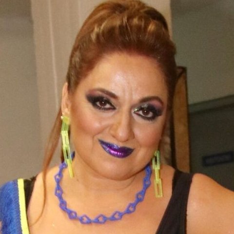 Σοφία Μουτίδου: «Όλη η ψυχοθεραπεία που κάνω είναι μια μάχη να μη γίνω οι γονείς μου»
