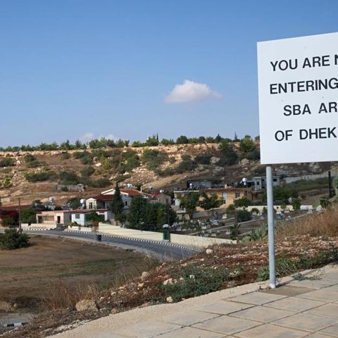 Τίτλους ιδιοκτησίας θα λάβουν οι πρόσφυγες που ζουν εντός των Βρετανικών Βάσεων- «Συμφωνία ορόσημο»