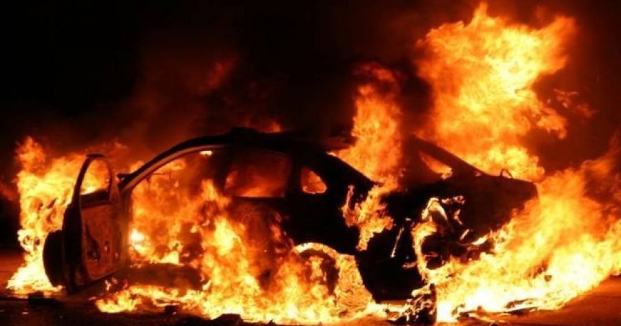 Χειροπέδες σε 35χρονο στην Ορόκλινη μετά από μαρτυρία για εμπρησμό οχήματος-Έρευνα και στην οικία του