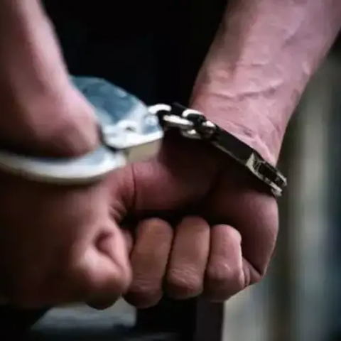 Πολίτης αναγνώρισε αναζητούμενο για κλοπή από πρακτορείο στοιχημάτων και ενημέρωσε τις Αρχές-Συνελήφθη 26χρονος