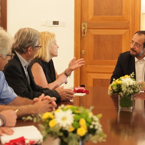 Δέσμευση ΠτΔ ότι θα θέσει το θέμα αγνοουμένων στην Τουρκία στο πλαίσιο των ΜΟΕ προς τους συγγενείς