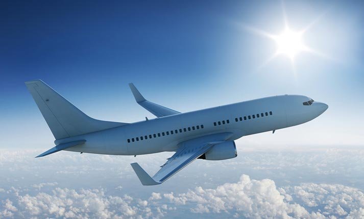 poies_aeroporikes_etaireies_stin_ellada_prosferoun_kales_upiresies_featured