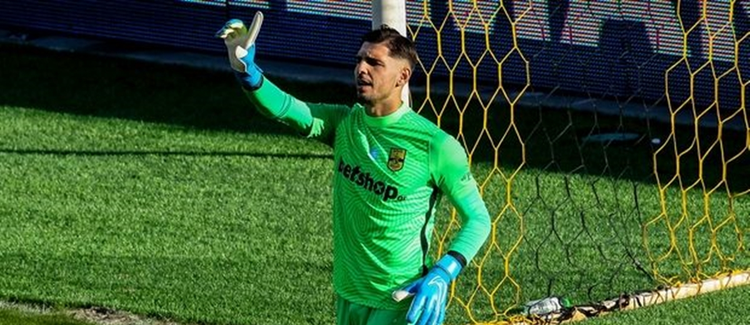 2116c387-6d18-45de-b72b-6d391d2bb85f.jpg