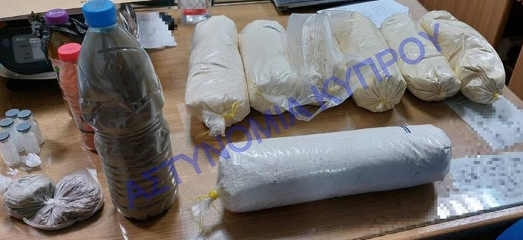 da2cbd5b-2e11-4d05-bb84-88fb2d57a4df.jpg