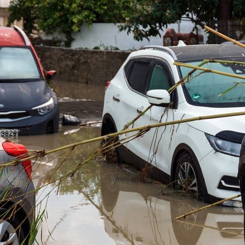 Συνεχίζονται τα προβλήματα στην Ελλάδα από την κακοκαιρία