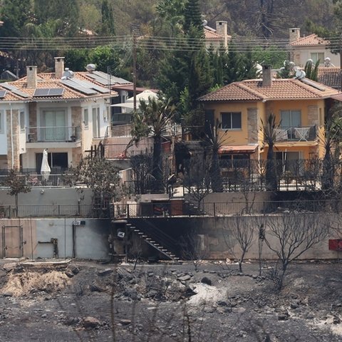 «Οδυνηρή η καταστροφή σε σπίτια, περιουσίες και καλλιέργειες»-Σε επαφή με κατοίκους η Επίτροπος Περιβάλλοντος