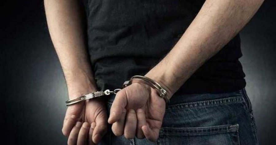 Δύο συλλήψεις για τη βομβιστική επίθεση σε όχημα στη Λάρνακα-Χειροπέδες σε 64χρονο και 50χρονο Δύο συλλήψεις για τη βομβιστική επίθεση σε όχημα στη Λάρνακα-Χειροπέδες σε 64χρονο και 50χρονο