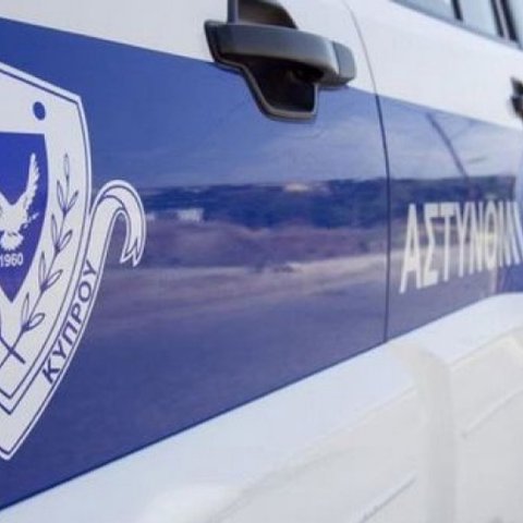 Αυτόν ψάχνει η Αστυνομία για κλοπή χρημάτων από υποστατικό στη Λεμεσό τον περασμένο Σεπτέμβριο (pic)