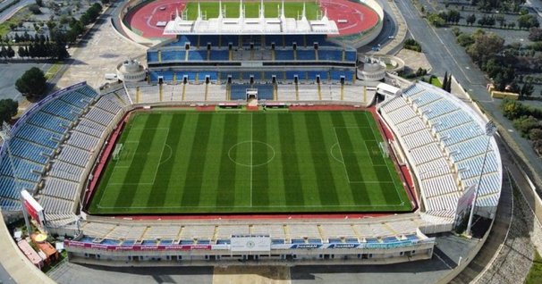 Συνελήφθησαν τέσσερα πρόσωπα που πιάστηκαν με φωτοβολίδες και πυροτεχνήματα στον τελικό