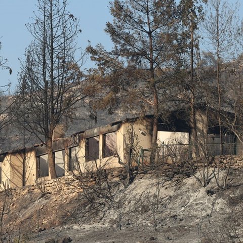 Κάηκε ολοσχερώς από την πυρκαγιά η οικία του μουσικού, Στέλιου Αργυρή