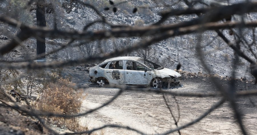 Νωρίτερα η επιστροφή στα έδρανα-Έκτακτη συνεδρία τριών Επιτροπών για τη φονική πυρκαγιά