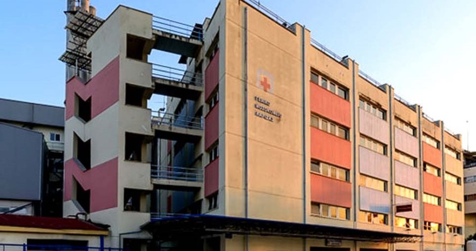 Η 32χρονη ισχυρίζεται ότι τα καψίματα στα παιδιά της είναι από τσιμπήματα εντόμων-Άφαντος ο 50χρονος