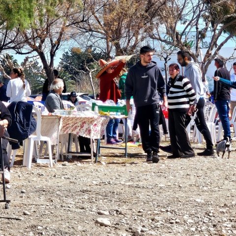 Έκοψαν «την μούττη της Σαρακοστής» σε αγρούς και παραλίες τις Πάφου