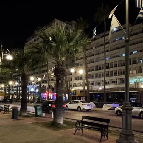 Τον ανέκοψαν για έλεγχο και εντόπισαν μαχαίρι-Συνελήφθη 17χρονος