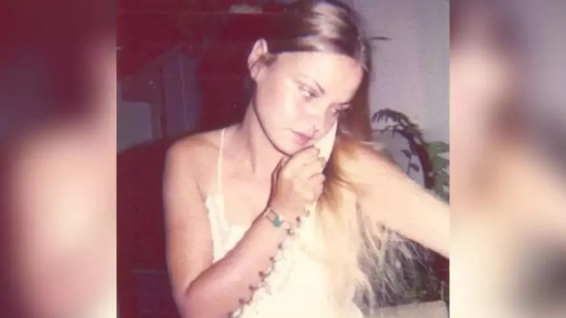 thima-kalifornia-fonos-1977.jpg