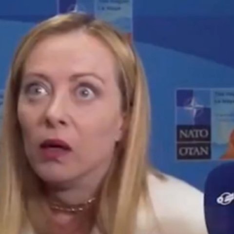 Viral το βίντεο με τις γκριμάτσες της Τζόρτζια Μελόνι στη Σύνοδο Κορυφής του NATO