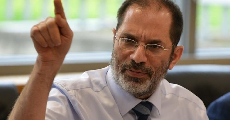 Άνω κάτω ξανά το πολιτικό σκηνικό με τις αναφορές του Οδυσσέα-Περνά την πόρτα του Αρχηγείου για κατάθεση