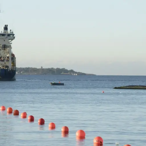 Μυστήριο με τη ζημιά στο υποθαλάσσιο καλώδιο που ενώνει Φιλανδία και Γερμανία-Φόβοι για υβριδικό πόλεμο