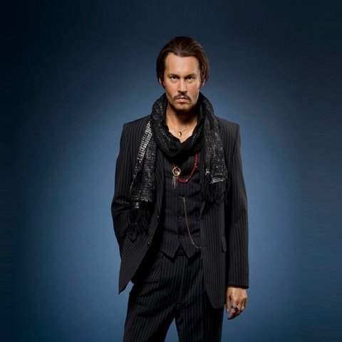 Johnny Depp: «Η μάνα μου με χτυπούσε με ένα γαμ**** ξύλο, με παπούτσι, με τασάκι, με τηλέφωνο, δεν είχε σημασία»