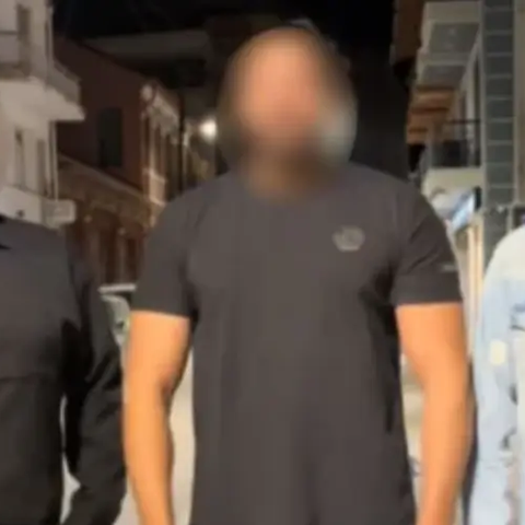 Οι «καθαριστές» επιβάλλουν δικό τους νόμο με εκφοβισμό και χρήμα στην Ελλάδα-Η περίπτωση του 42χρονου Τik Toker