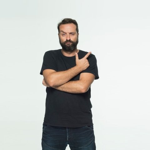 Ζήσης Ρούμπος: «Για να συγχωρήσω έπρεπε να απομακρυνθώ, να μην τον βλέπω σαν μπαμπά μου»