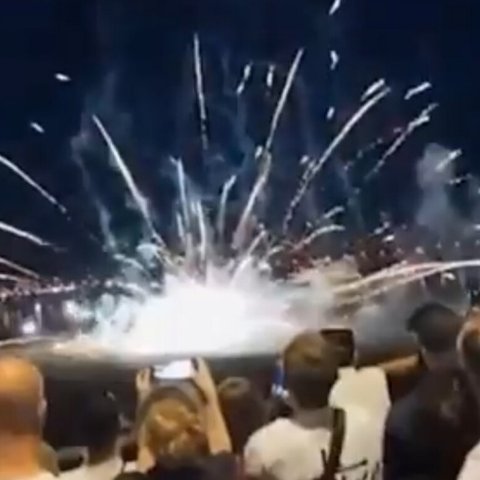 Παρά λίγο τραγωδία σε φεστιβάλ στη Γερμανία-Πυροτεχνήματα έπεσε στο πλήθος, 19 τραυματίες