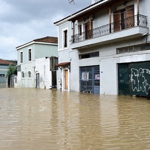 Τέταρτος νεκρός από την κακοκαιρία στην Ελλάδα-Βρέθηκε καταπλακωμένος ο 49χρονος κτηνοτρόφος