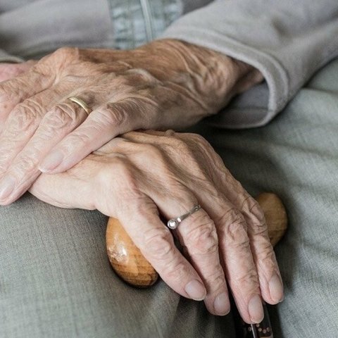 Λήψη μέτρων σε στέγες ηλικιωμένων λόγω υψηλών θερμοκρασιών