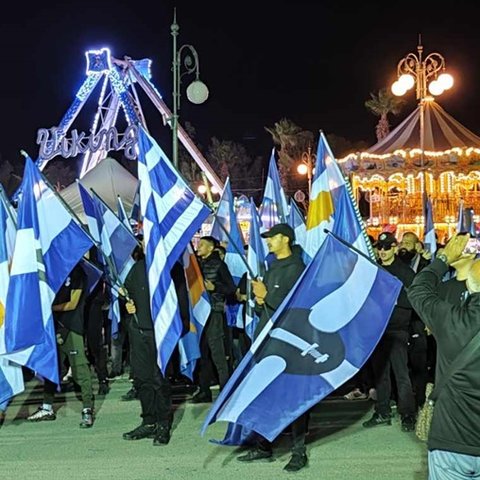 Σε εξέλιξη πορεία διαμαρτυρίας για τη μετανάστευση στη Λάρνακα (pics)