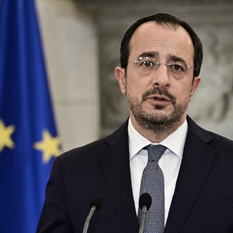 Ξεκαθαρίζει η Κυβέρνηση για βίντεο με δήθεν συνομιλία του Προέδρου με δημοσιογράφο-«Είναι κατασκευασμένο με ΑΙ»
