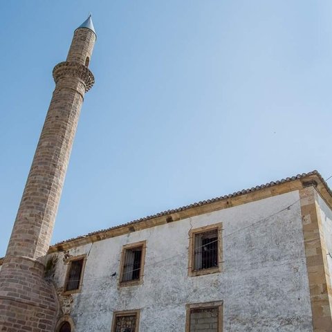 Συνεχίζονται οι τουρκικές αντιδράσεις για επίθεση στο τζαμι, βλέπουν απειλή «για την παγκόσμια ειρήνη»