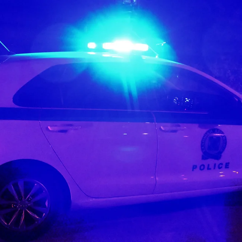 Αιματηρό επεισόδιο στη Ρόδο-Τραπέζια, γροθιές και απειλές με μαχαίρι σε νυχτερινό κέντρο –