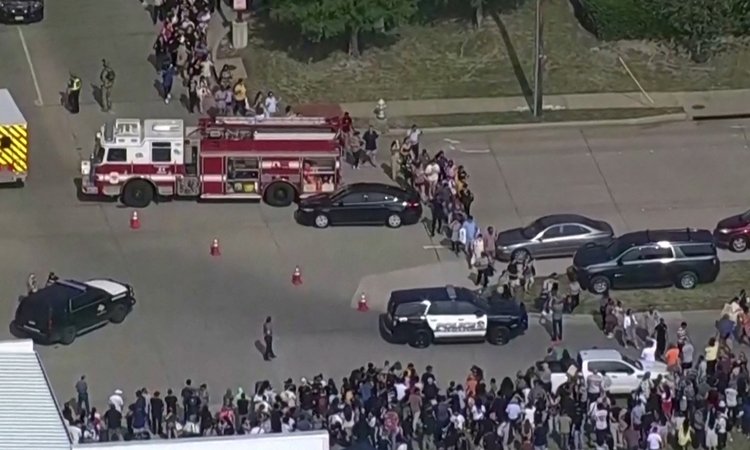 2023-05-06T232958Z_699662022_RC27T0APB4VP_RTRMADP_5_TEXAS-SHOOTING-ALLEN
