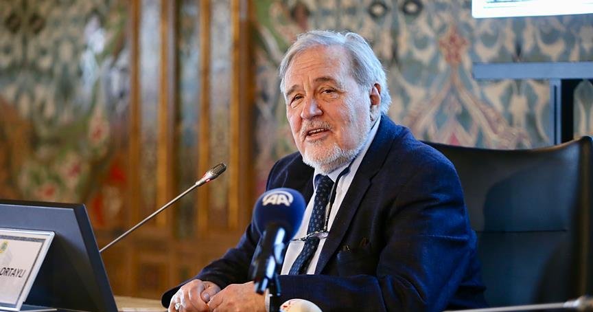 Τούρκος καθηγητής Ιστορίας χαρακτήρισε τους Τ/κ που ψήφισαν «ναι» στο Σχέδιο Ανάν προδότες Τούρκος καθηγητής Ιστορίας χαρακτήρισε τους Τ/κ που ψήφισαν «ναι» στο Σχέδιο Ανάν προδότες